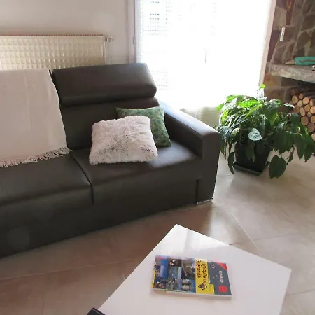Couette-café La Maree Hotes 3*